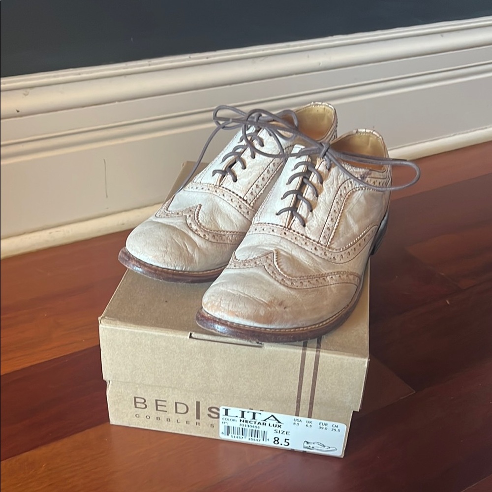 Bed Stu Tan Leather Women’s Oxford Shoes